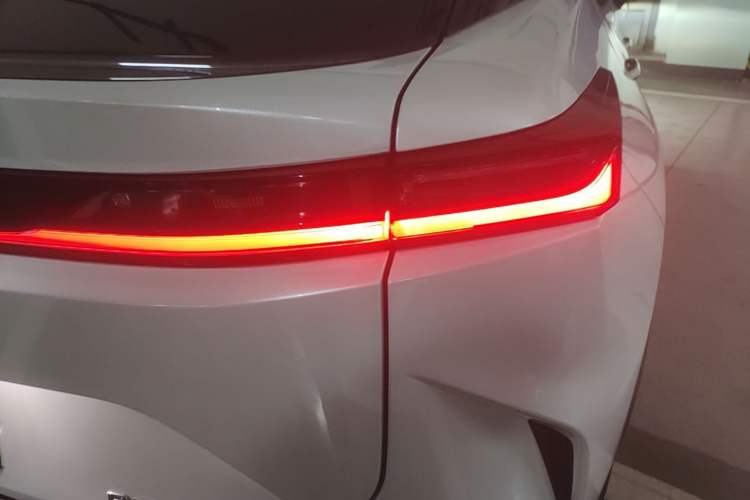 Used Lexus RZ 2023 450e All-Wheel-Drive Long-Range Version Right Rear Taillight