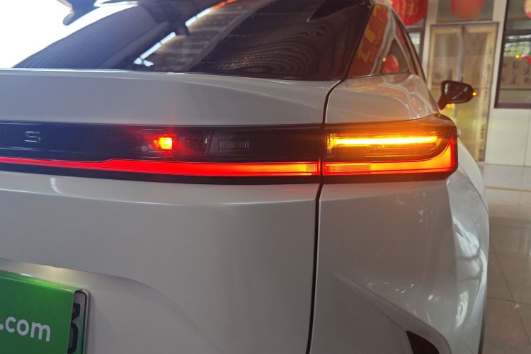 Used Lexus RZ 2023 450e All-Wheel Drive Luxury Edition Right Rear Taillight