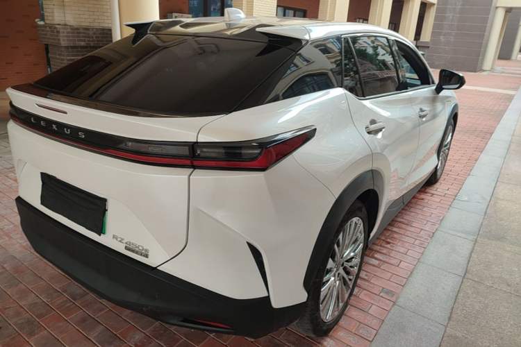 Used Lexus RZ 2023 450e All-Wheel Drive Luxury Edition Right Rear Taillight