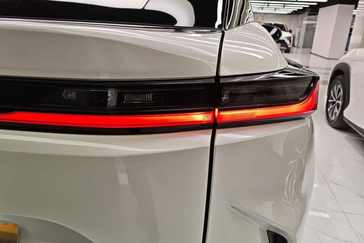 Used Lexus RZ 2023 450e All-Wheel Drive Luxury Edition Right Rear Taillight
