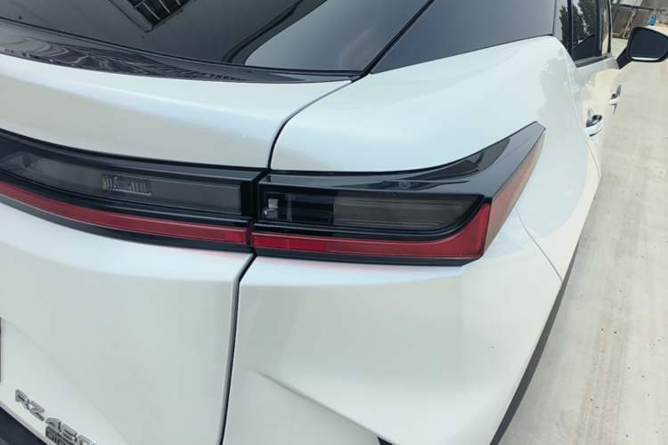 Used Lexus RZ 2023 450e All-Wheel Drive Luxury Edition Right Rear Taillight