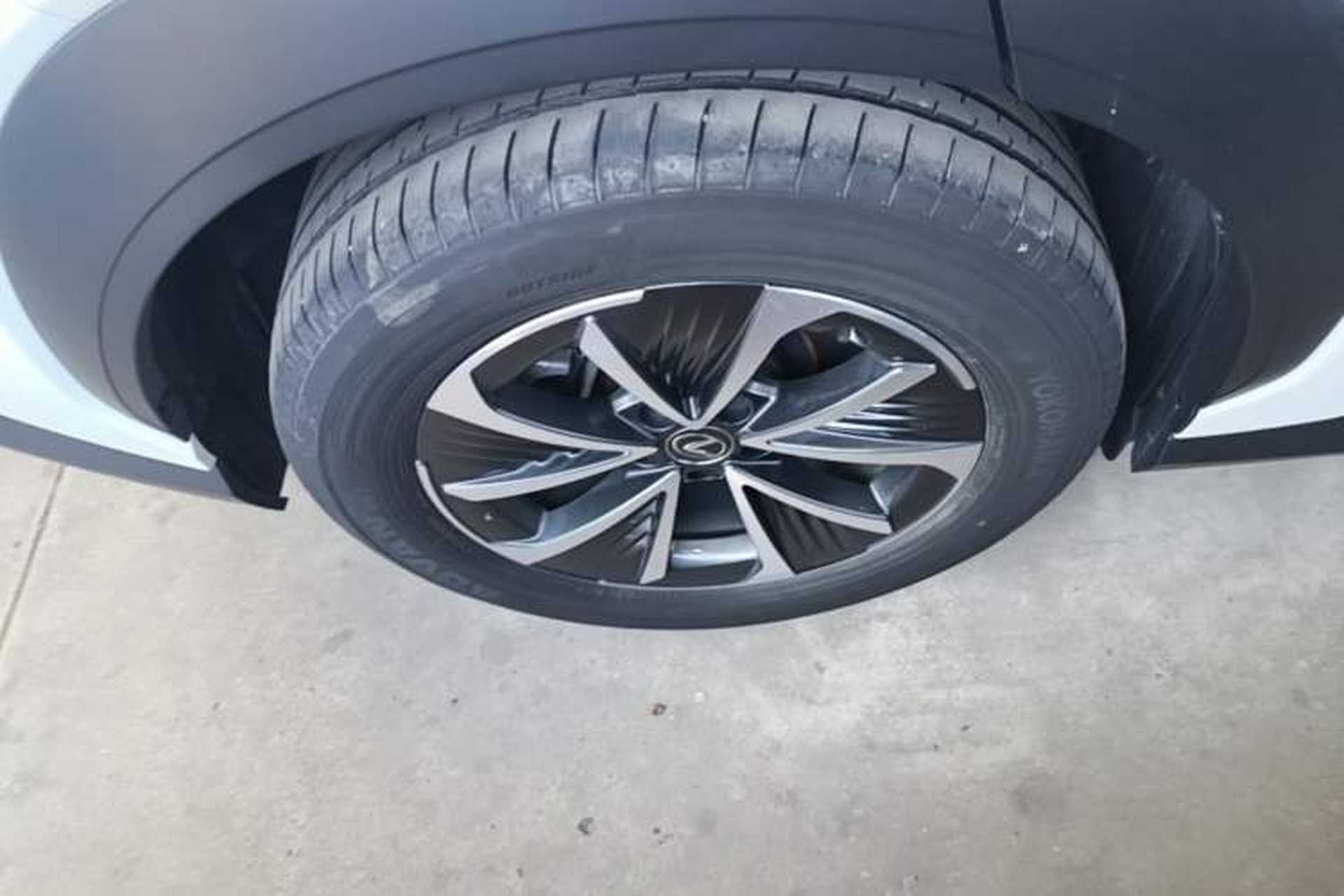 Used Lexus RZ 2023 450e All-Wheel Drive Luxury Edition Right Rear Wheel Hub