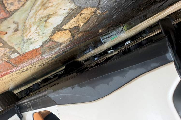 Used Lexus RZ 2023 450e All-Wheel Drive Luxury Edition Right Side Sill