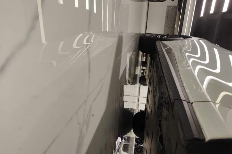 Used Lexus RZ 2023 450e All-Wheel Drive Luxury Edition Right Side Sill
