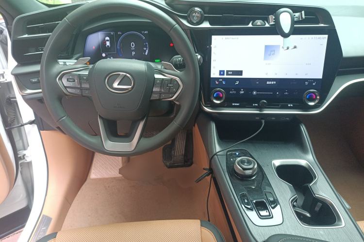 Used Lexus RZ 2023 450e All-Wheel Drive Luxury Edition Steering Wheel