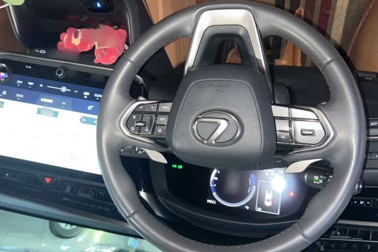 Used Lexus RZ 2023 450e All-Wheel Drive Luxury Edition Steering Wheel