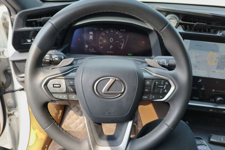 Used Lexus RZ 2023 450e All-Wheel Drive Luxury Edition Steering Wheel