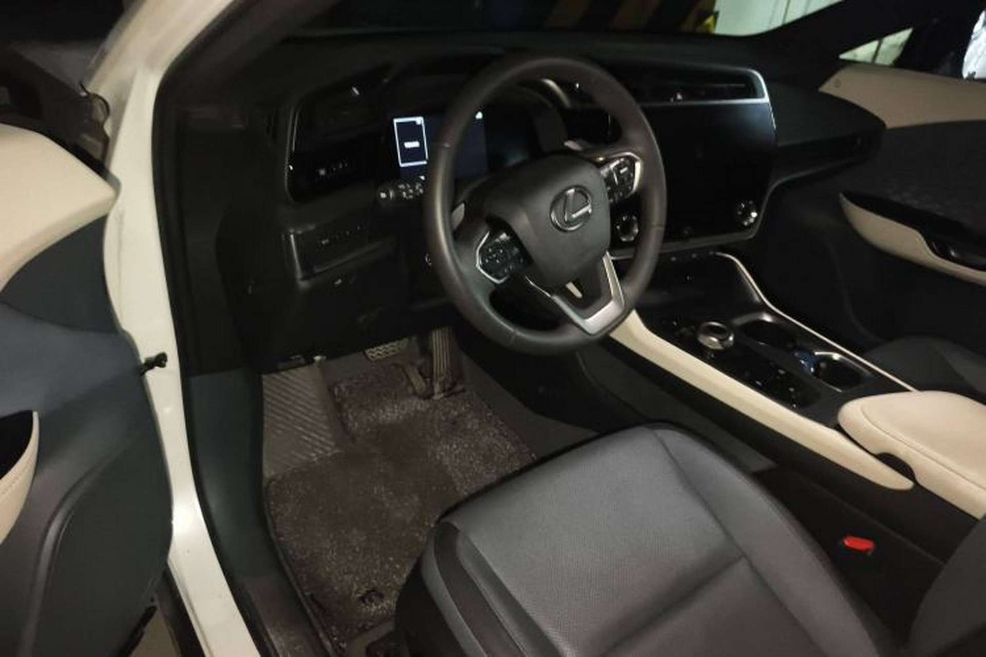 Used Lexus RZ 2023 450e All-Wheel Drive Luxury Edition Steering Wheel