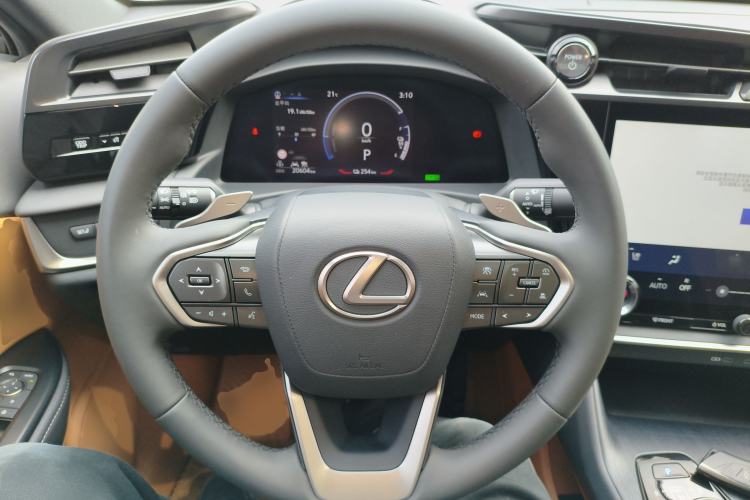Used Lexus RZ 2023 450e All-Wheel Drive Luxury Edition Steering Wheel