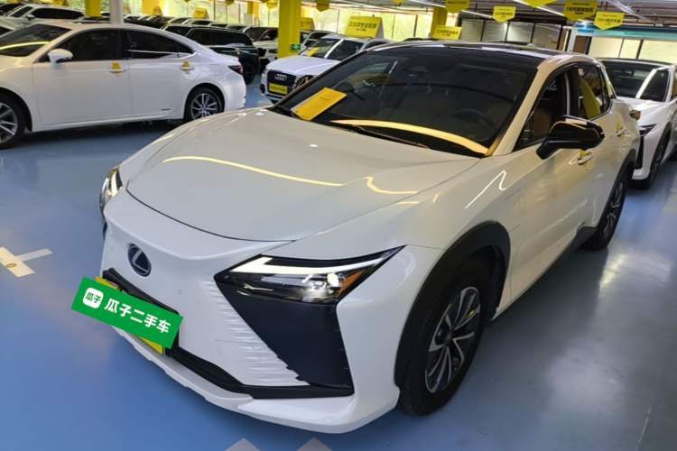 Used Lexus RZ 2023 450e All-Wheel Drive Luxury Edition Guazi used car, China used car export, Used car for sale, Used cars, Cheapest cars for sale