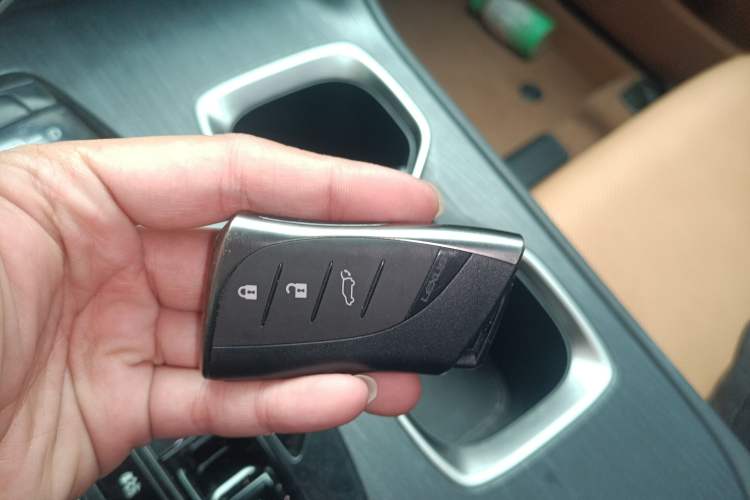 Used Lexus RZ 2023 450e All-Wheel Drive Luxury Edition Vehicle Key