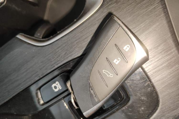 Used Lexus RZ 2023 450e All-Wheel Drive Luxury Edition Vehicle Key