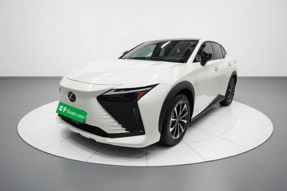 Lexus RZ 2023