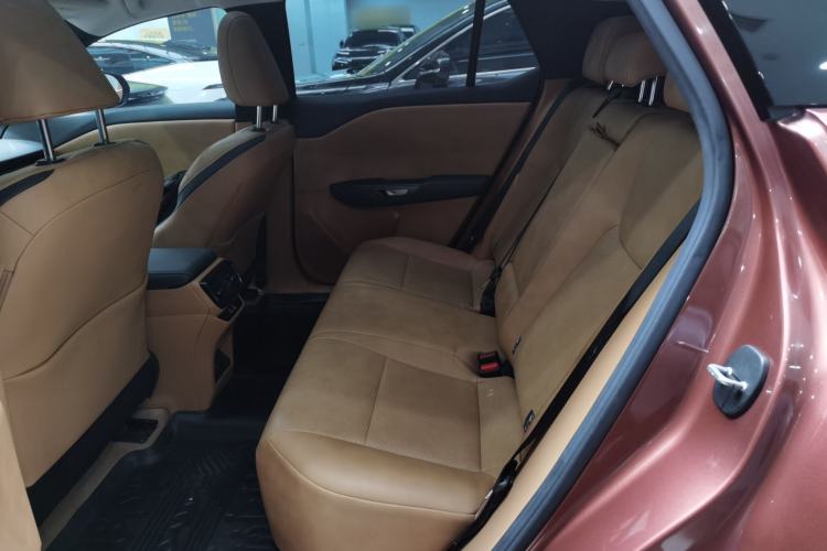 Used Lexus RZ 2023 450e All-Wheel Drive Luxury Edition Interior 4
