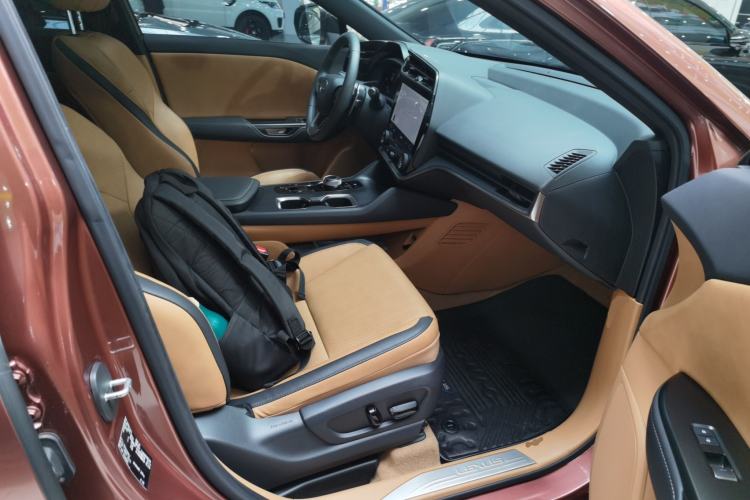 Used Lexus RZ 2023 450e All-Wheel Drive Luxury Edition Right Front Seat