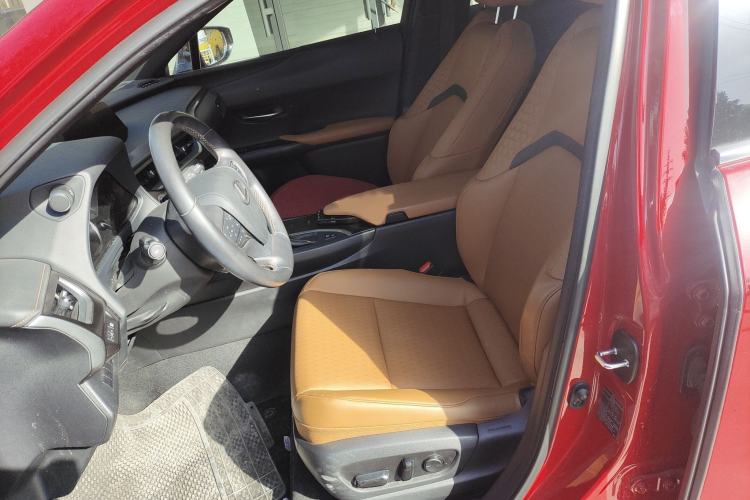 Used Lexus UX 2020 260h Explore & Adventure Edition Left Front Seat