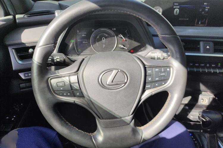 Used Lexus UX 2020 260h Explore & Adventure Edition Steering Wheel