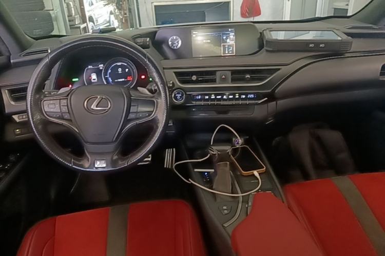 Used Lexus UX 2019 260h F SPORT Version China VI Standard Center Console