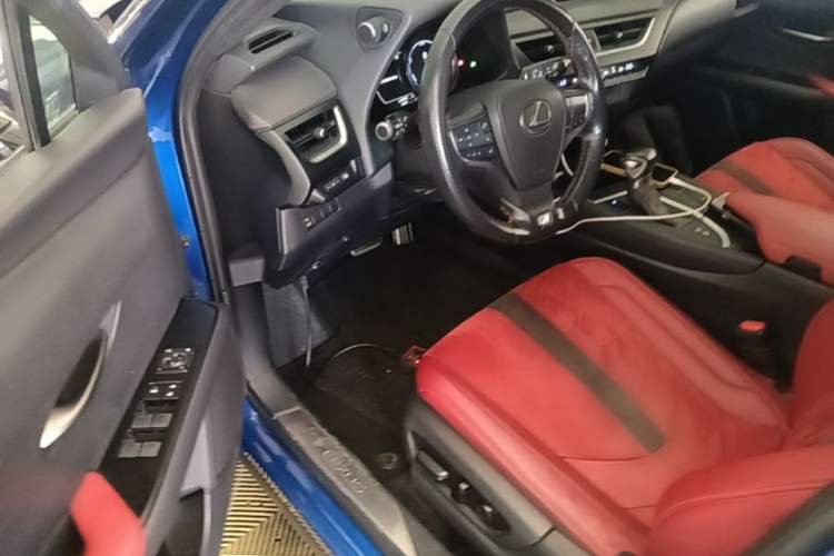 Used Lexus UX 2019 260h F SPORT Version China VI Standard Driver Seat
