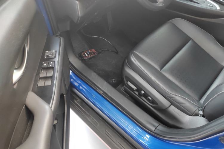 Used Lexus UX 2019 260h Explore-Cool Edition China VI Standard Driver Seat