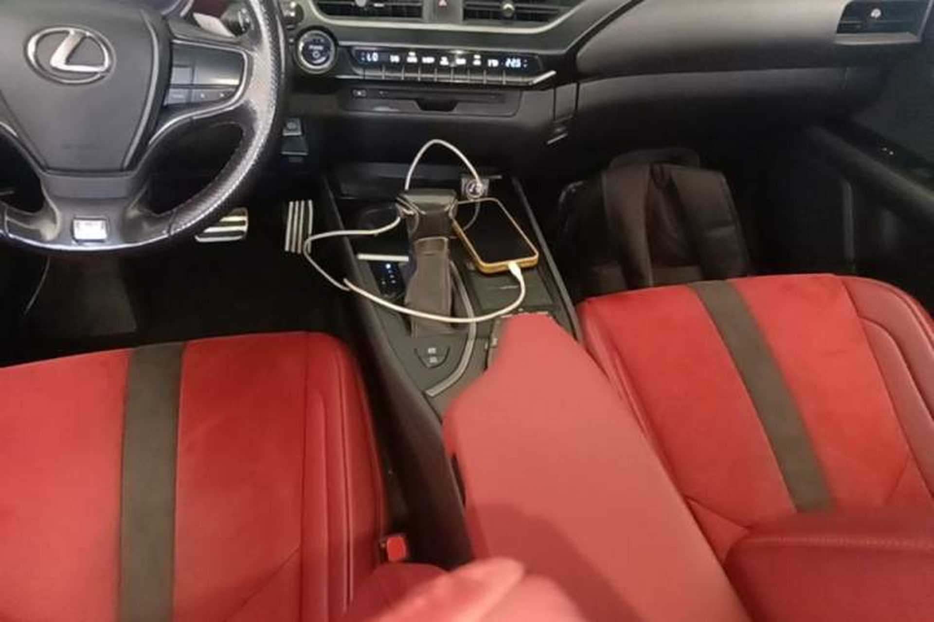Used Lexus UX 2019 260h F SPORT Version China VI Standard Gear Lever