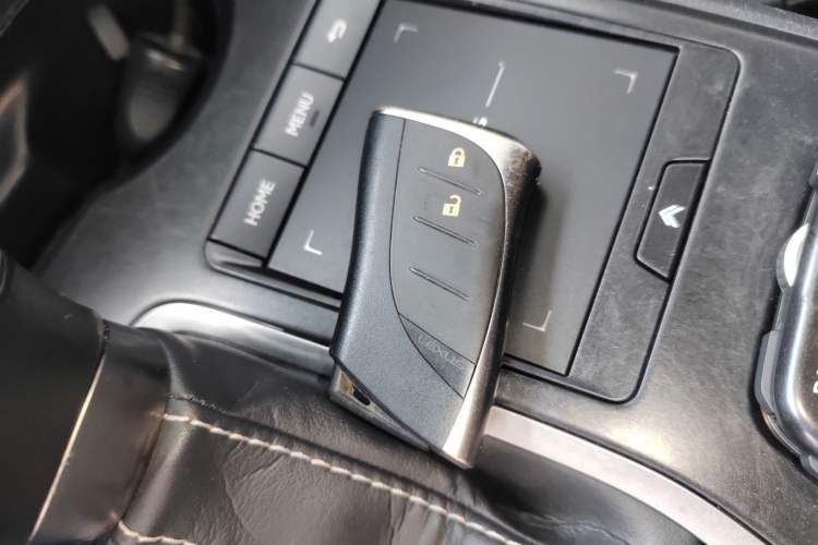 Used Lexus UX 2019 260h Explore-Cool Edition China VI Standard Interior 1