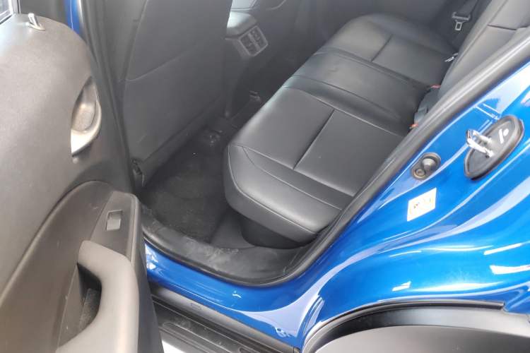 Used Lexus UX 2019 260h Explore-Cool Edition China VI Standard Left Rear Seat