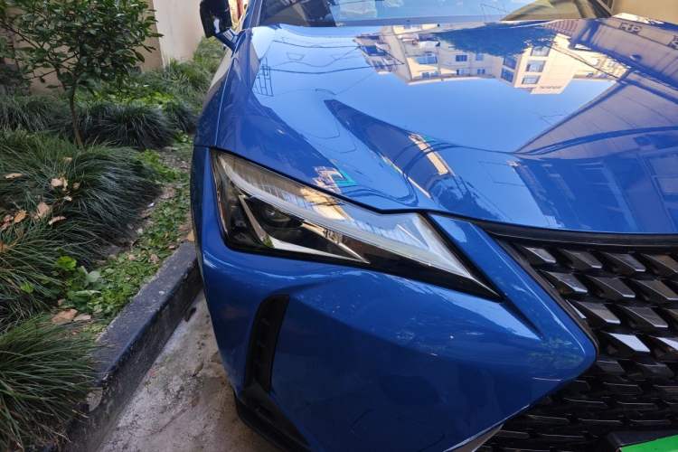Used Lexus UX 2019 260h Explore·Fun Edition China VI Standard Right Front Headlight