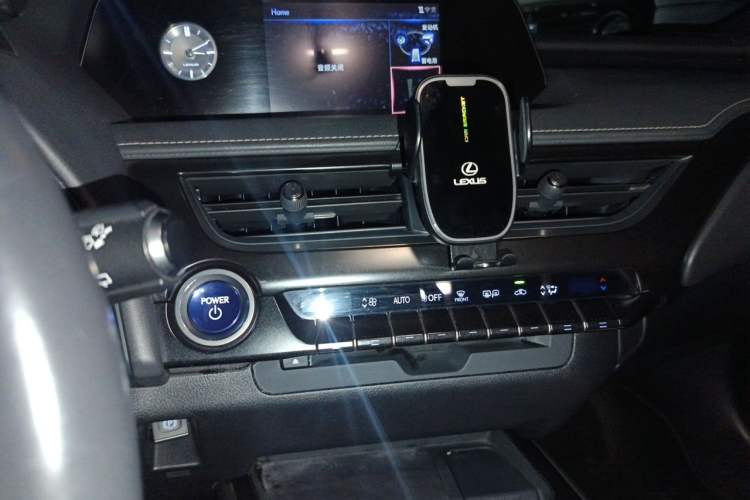 Used Lexus UX 2019 260h Explore·Fun Edition China VI Standard Audio And AC Panel