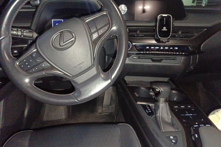Used Lexus UX 2019 260h Explore·Fun Edition China VI Standard Center Console
