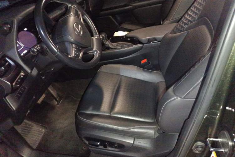 Used Lexus UX 2019 260h Explore·Fun Edition China VI Standard Left Front Seat