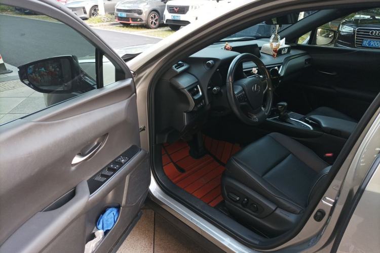 Used Lexus UX 2019 260h Explore-Edition China V Standard Driver Seat