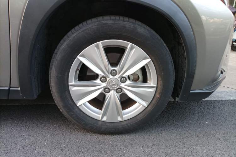 Used Lexus UX 2019 260h Explore-Edition China V Standard Right Front Wheel Hub