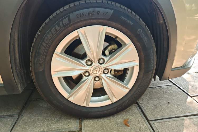 Used Lexus UX 2019 260h Explore-Cool Edition China VI Standard Right Front Wheel Hub