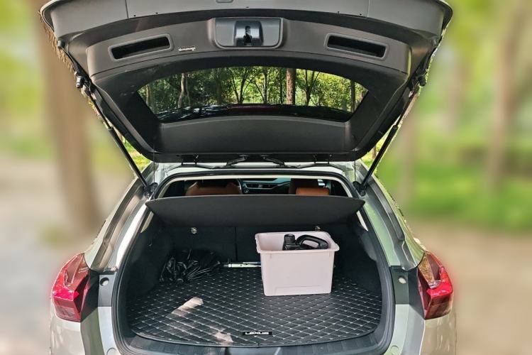Used Lexus UX 2019 260h Explore-Cool Edition China VI Standard Trunk