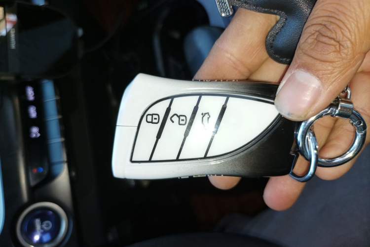 Used Lexus UX 2019 260h Explore-Edition China V Standard Vehicle Key