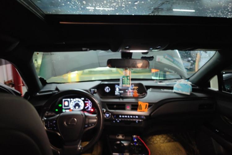 Used Lexus UX 2019 260h Explore·Fun Edition China VI Standard Center Console