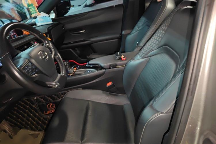 Used Lexus UX 2019 260h Explore·Fun Edition China VI Standard Left Front Seat