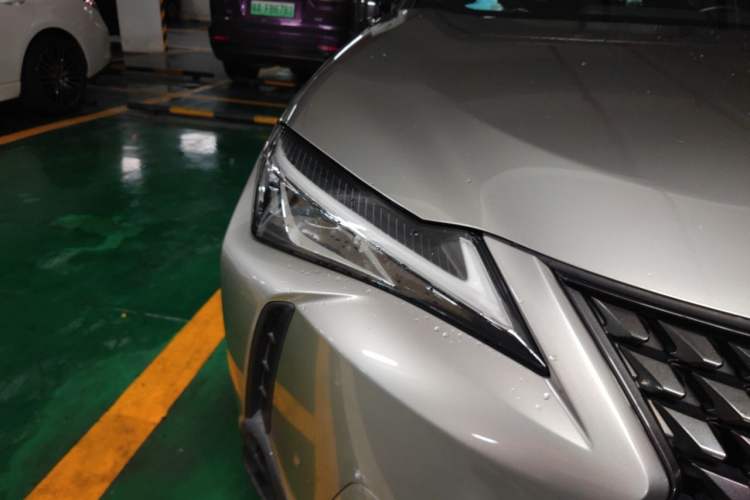 Used Lexus UX 2019 260h Explore·Fun Edition China VI Standard Right Front Headlight