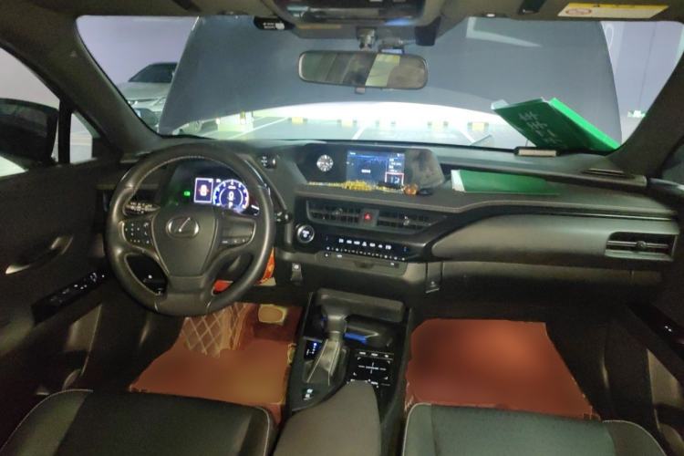 Used Lexus UX 2019 260h Explore-Edition China V Standard Center Console