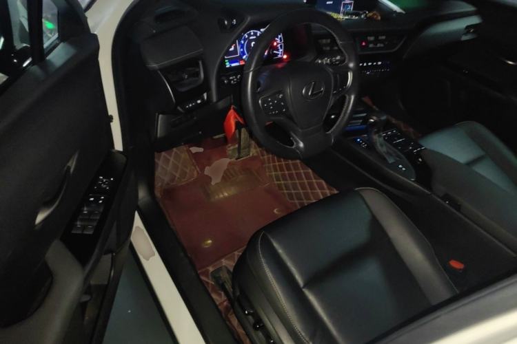 Used Lexus UX 2019 260h Explore-Edition China V Standard Driver Seat