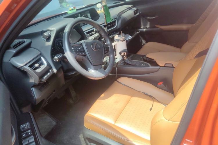 Used Lexus UX 2019 260h Explore·Fun Edition China VI Standard Left Front Seat