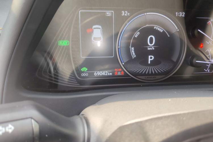 Used Lexus UX 2019 260h Explore·Fun Edition China VI Standard Odometer Close Up