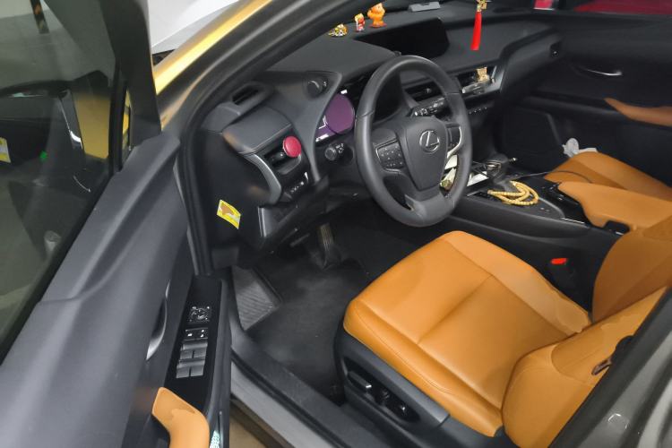 Used Lexus UX 2019 260h Explore·Fun Edition China VI Standard Driver Seat