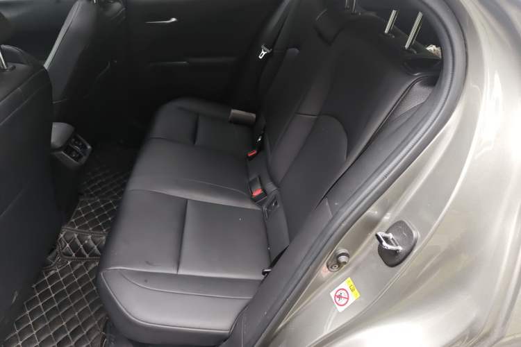 Used Lexus UX 2019 260h Explore-Edition China V Standard Left Rear Seat
