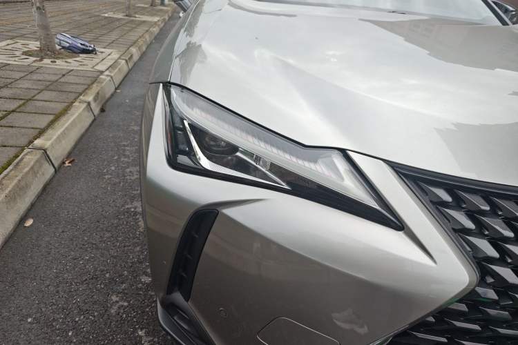 Used Lexus UX 2019 260h Explore-Edition China V Standard Right Front Headlight