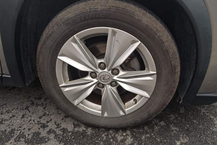 Used Lexus UX 2019 260h Explore-Edition China V Standard Right Front Wheel Hub