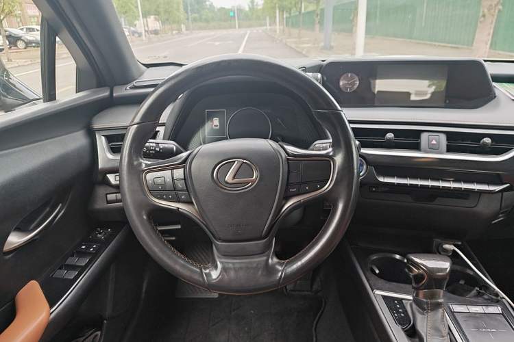 Used Lexus UX 2019 260h Explore-Edition China V Standard Steering Wheel