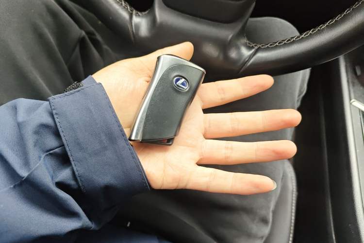 Used Lexus UX 2019 260h Explore-Edition China V Standard Vehicle Key