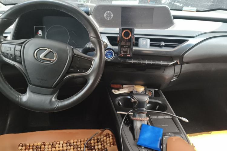 Used Lexus UX 2019 260h Explore-Cool Edition China VI Standard Center Console